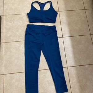 Fabletics Sports bra and Capri set
